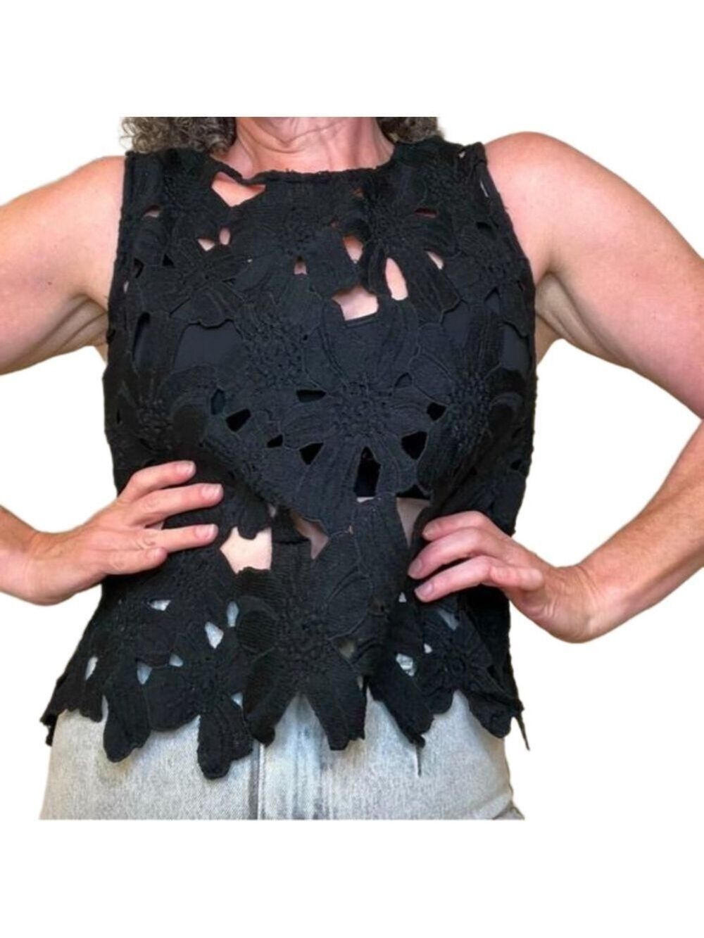 ANTHROPOLOGIE Black Lace Floral Appliqué Eyelet Sleeveless Top Cutouts Size S/M